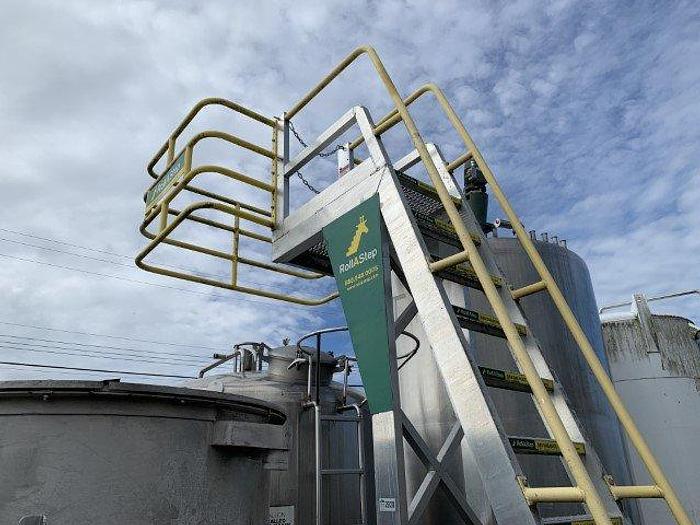 Used RollAStep C10 Cantilever Work Platform