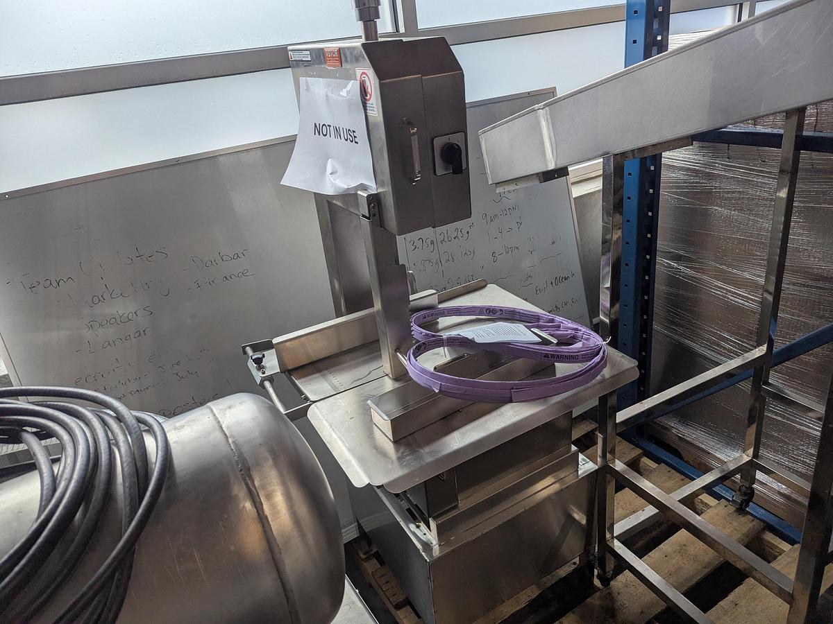 Used VEVOR Vertical Band Saw