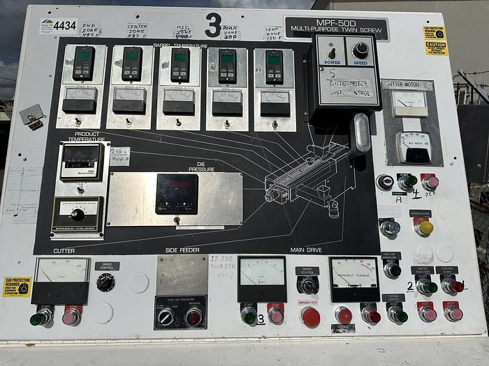 Used APV-Baker Perkins F23215 Twin Screw Extruder