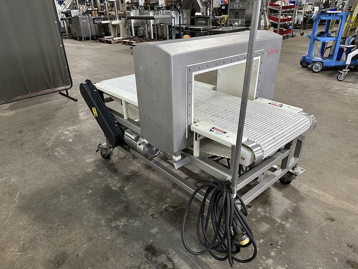 Used Mettler-Toledo SAFELINE Metal Detector SL2000