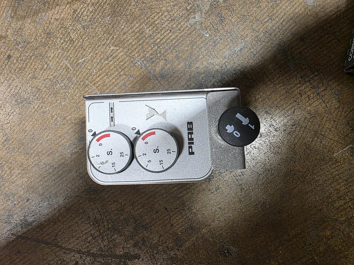 Used Piab piFLOW Vacuum Conveyor