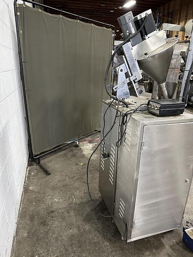 Used Vertical Form Fill Sachet Machine with Auger Filler