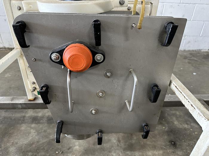 Used Safeline Gravity Metal Detector