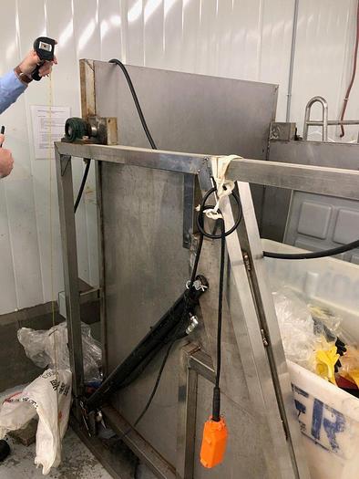 Used Hydraulic Tote Dumper