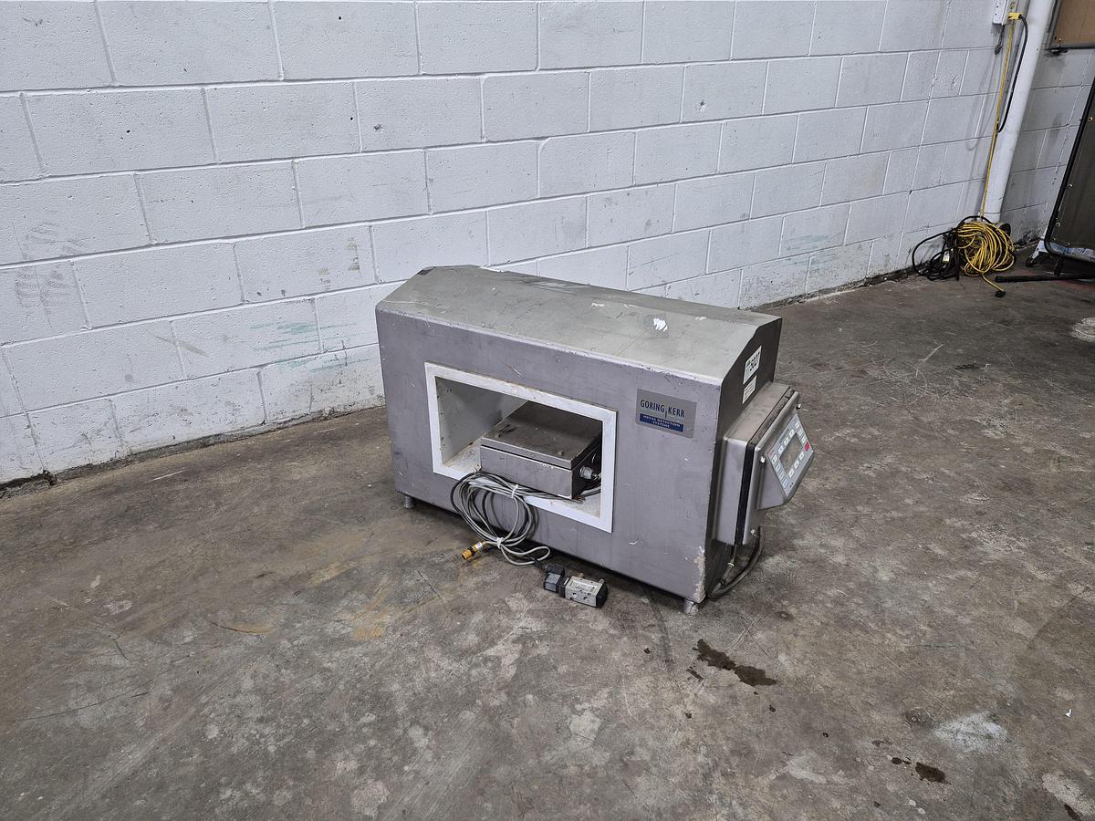 Used Goring Kerr DSP2 Metal Detector 