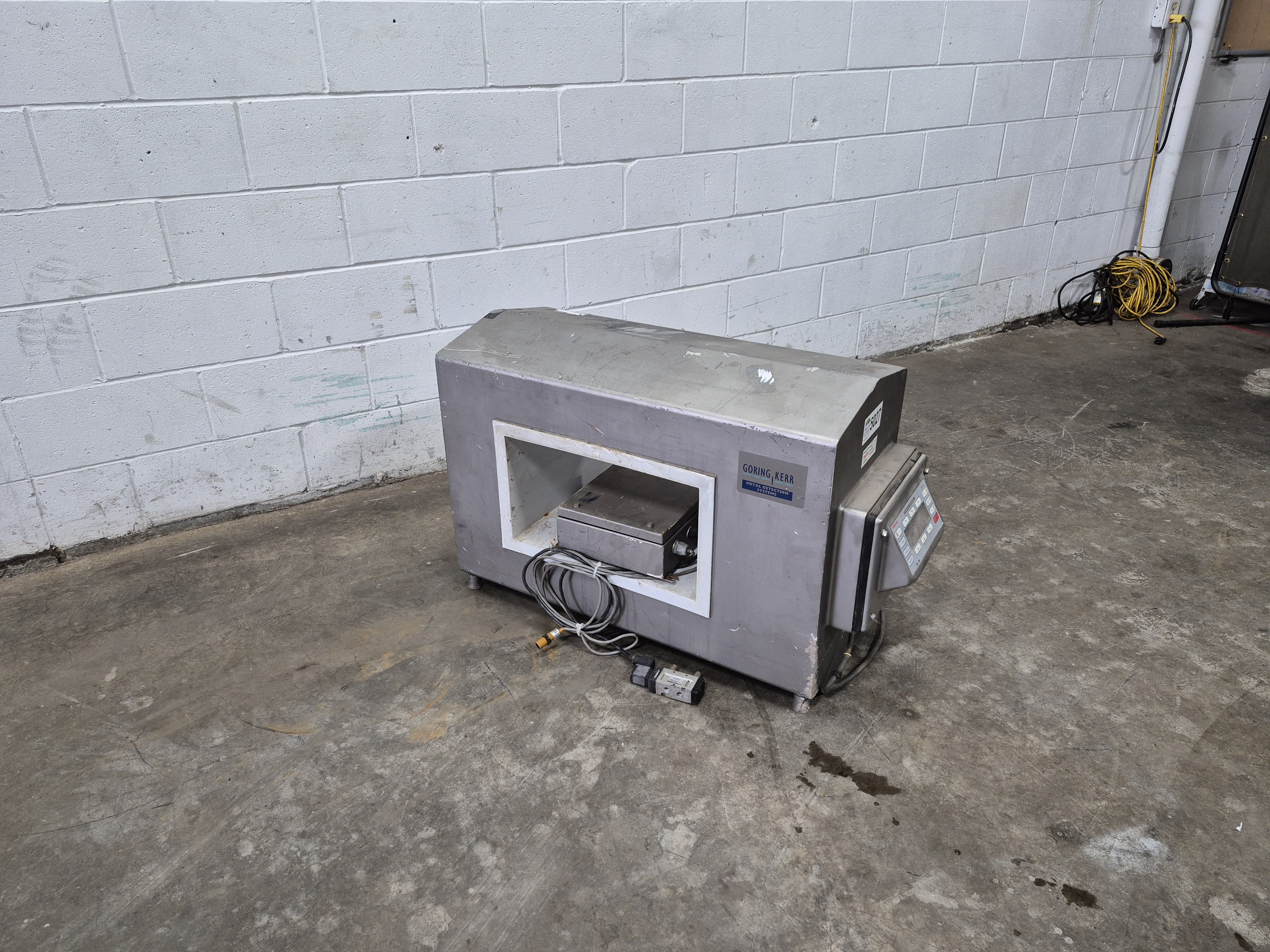 Used Goring Kerr DSP2 Metal Detector 