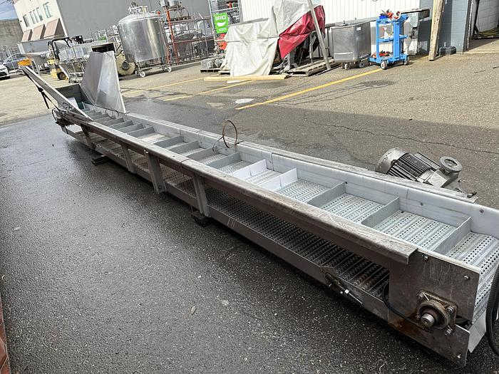 Used 21'L Incline Unloading Conveyor