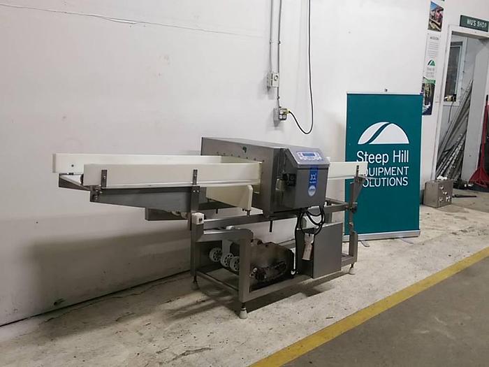 Used Loma IQ2 Metal Detector