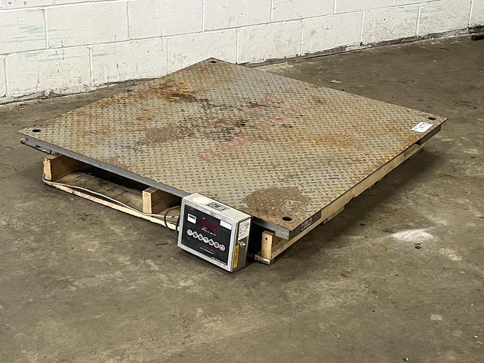 Used Cardinal Floor Scale