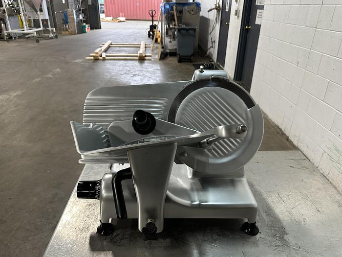 Used Globe G12 Manual Slicer