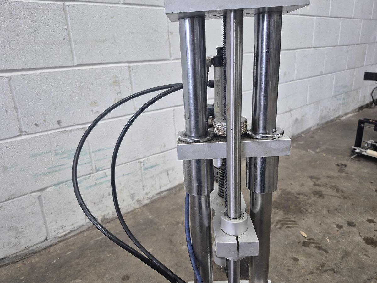 Used Asset Capper Machine