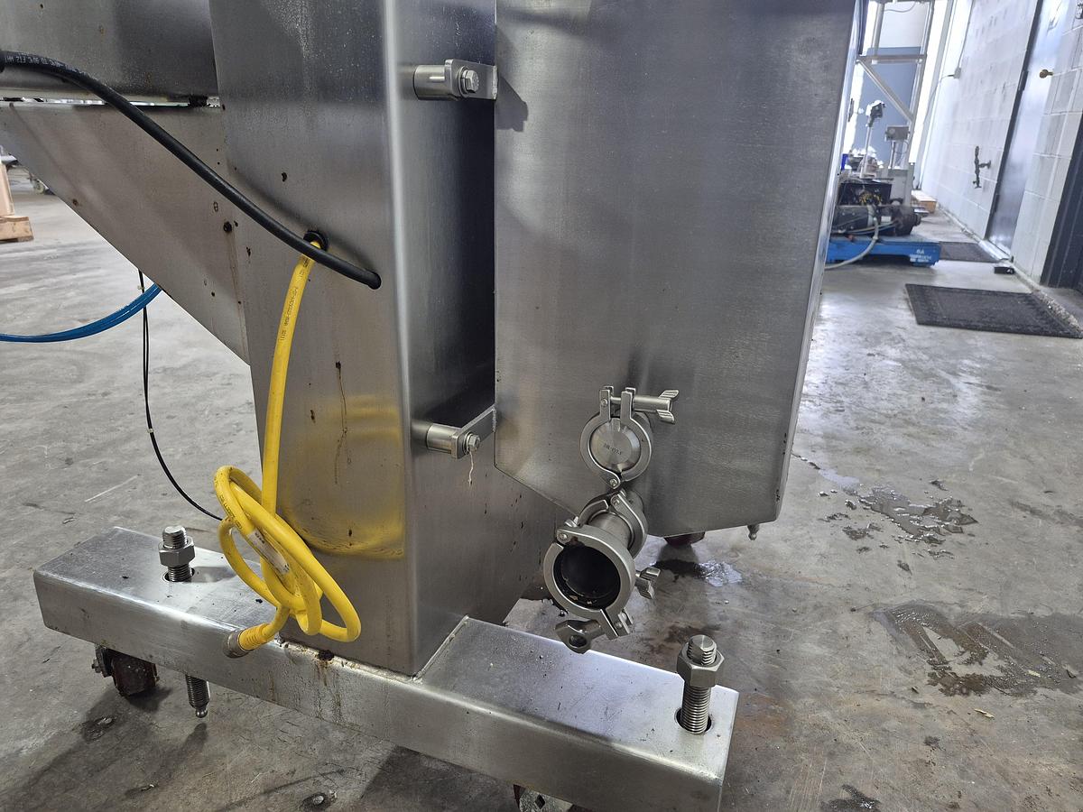 Used Acasi Expandable Pressure Overflow Bottle Filler