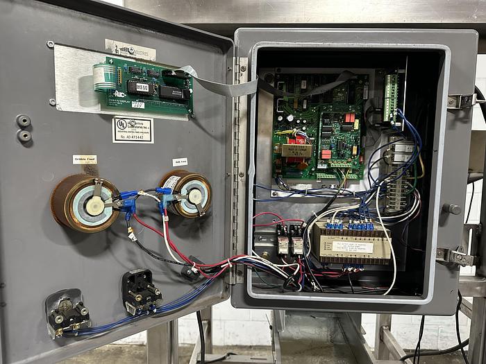 Used Lakewood Single Box Filler