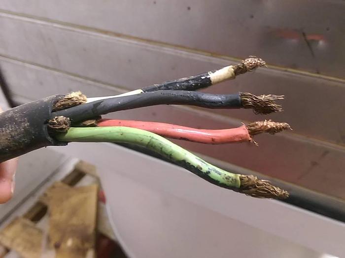 Used 28" x 28" Free Hanging Sifter Screener