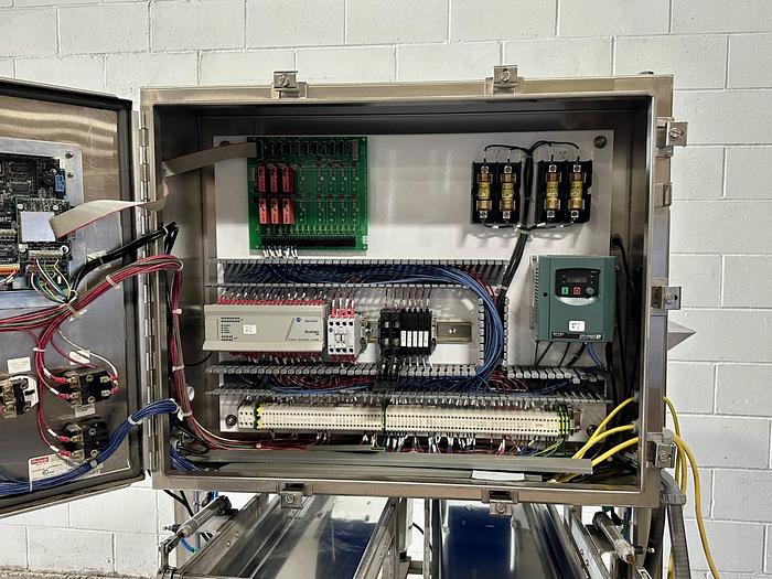 Used Lakewood SP250 Dual-Lane Box Filler