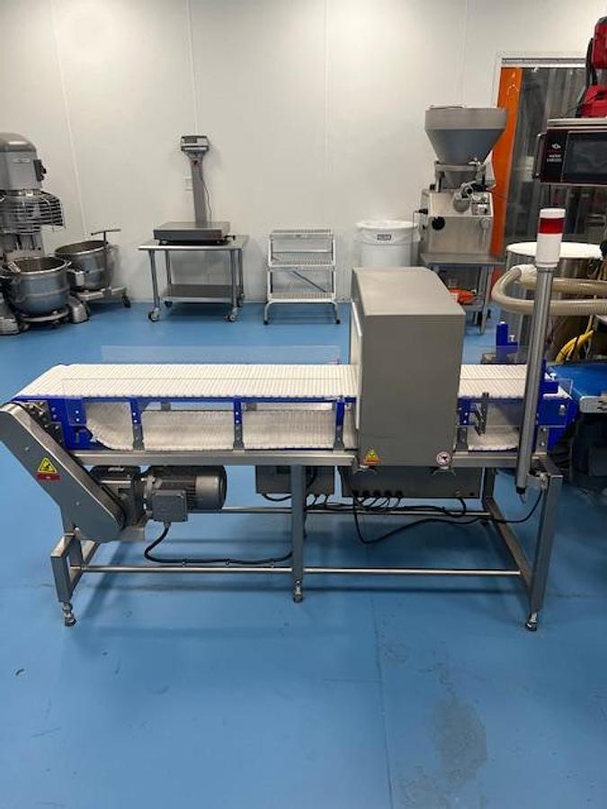 Used Mettler Toledo Safeline SL1500 Series Metal Detector 