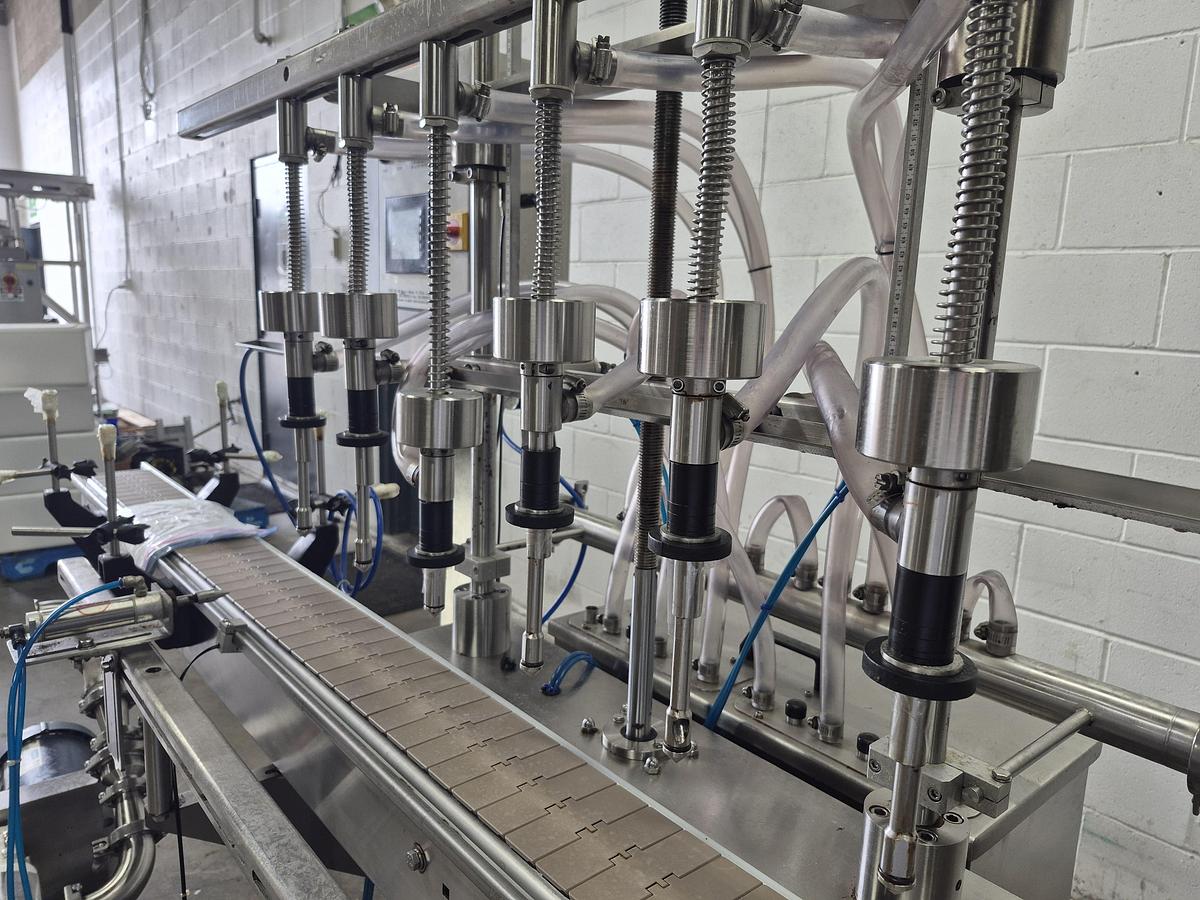 Used Acasi Expandable Pressure Overflow Bottle Filler