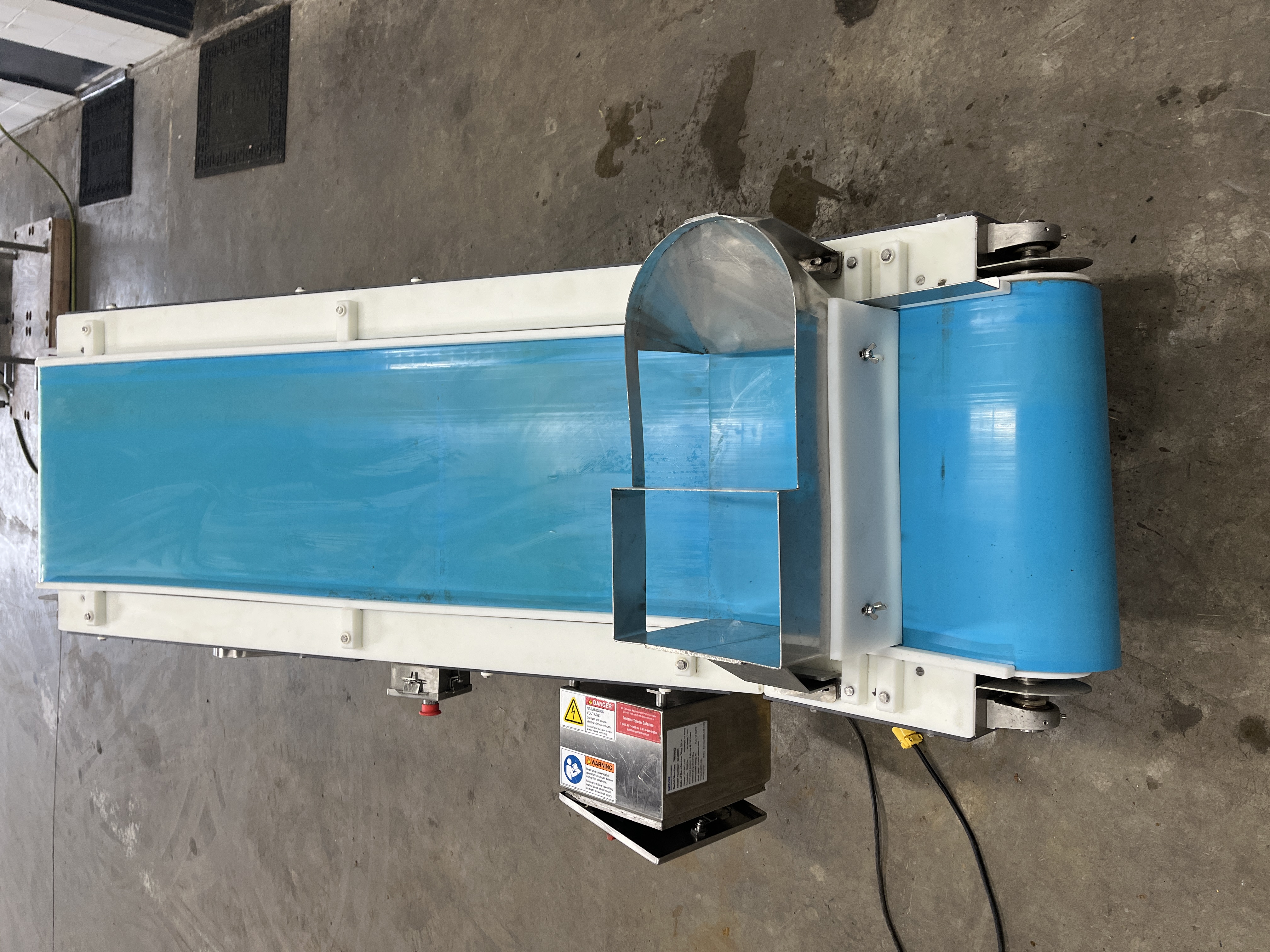 Used SafeLine Incline Conveyor Metal Detector