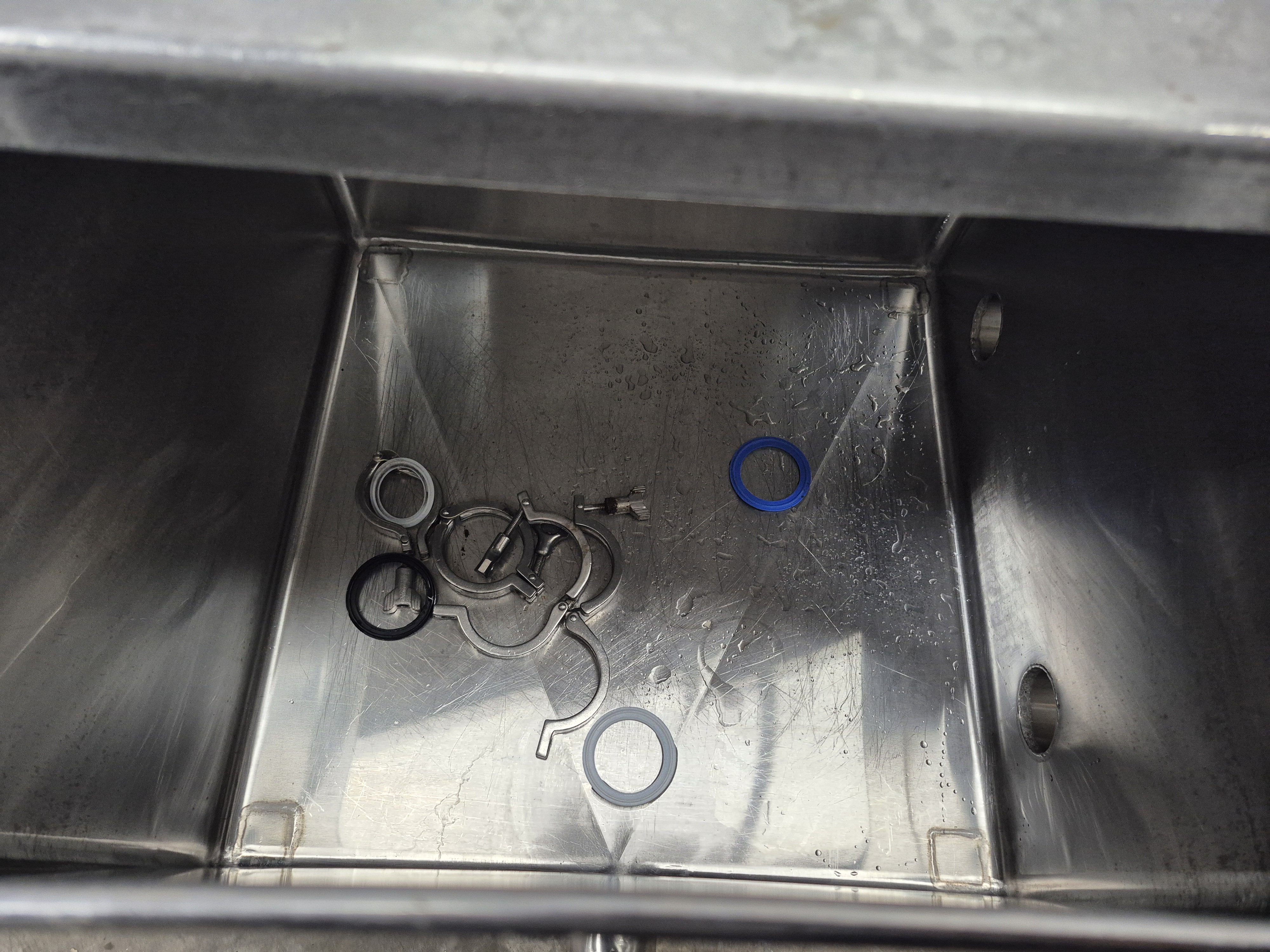 Used 60 Gallon Holding Tank