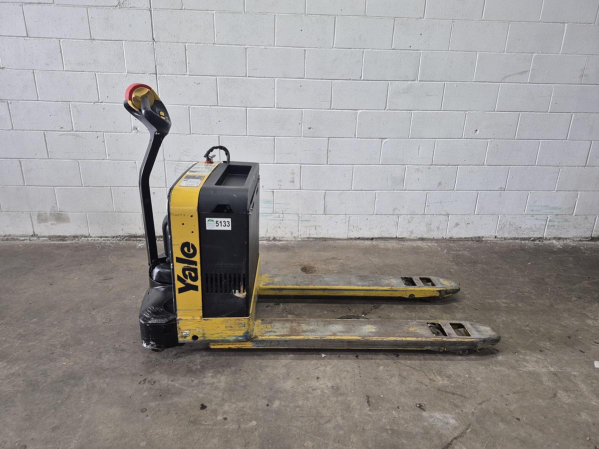 Used Yale MPB040-EN24T2748 Electric Walkie Pallet Jack