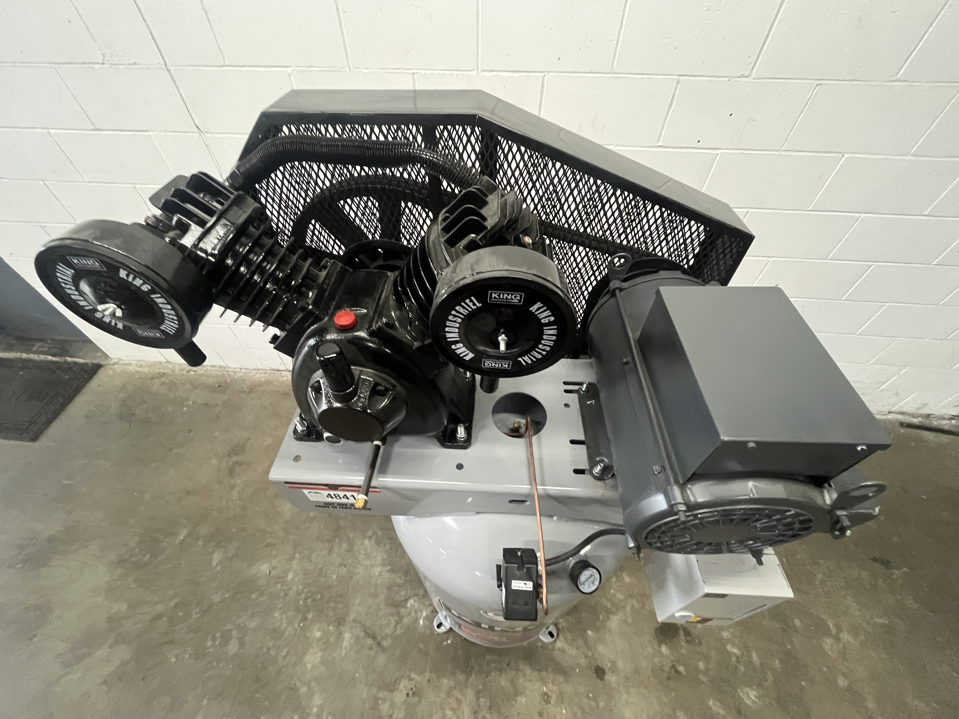 Used King 7.5hp Vertical Air Compressor