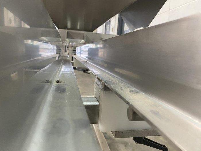 Used Lakewood Manual Clamshell Filler