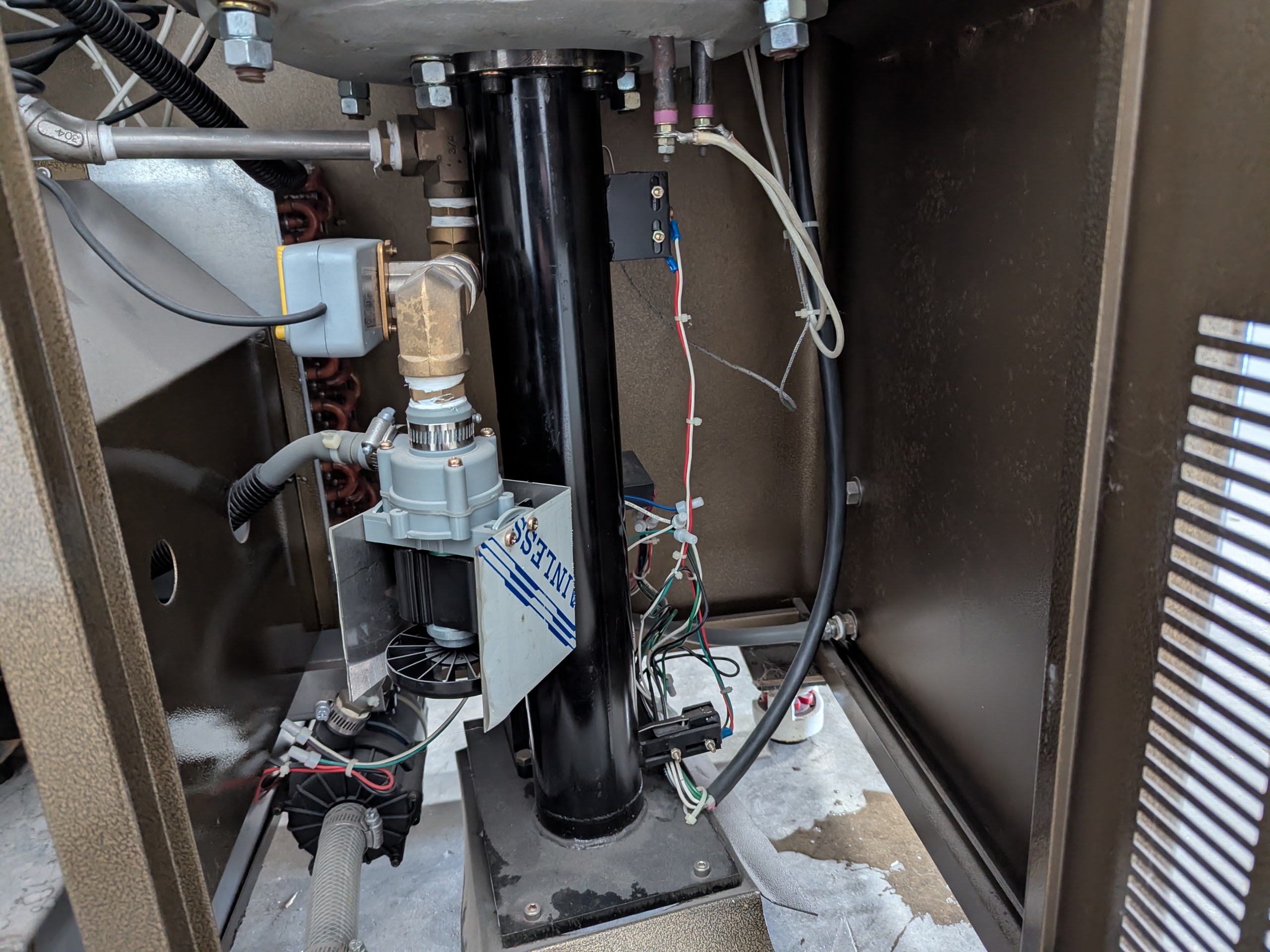 Used Cosmos 660 Vacuum Extractor