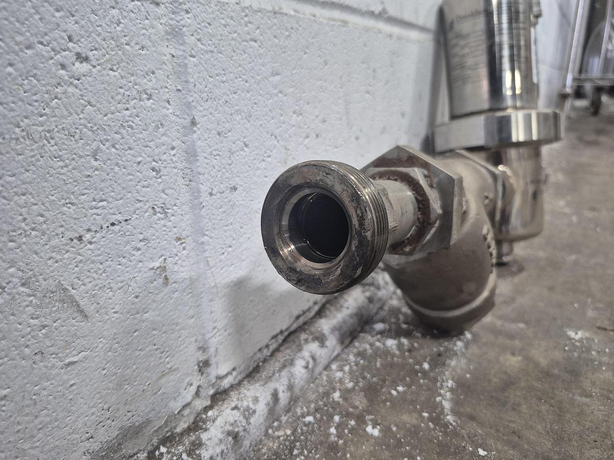 Used Donaldson P-EG 0027 SS Filter Housing 