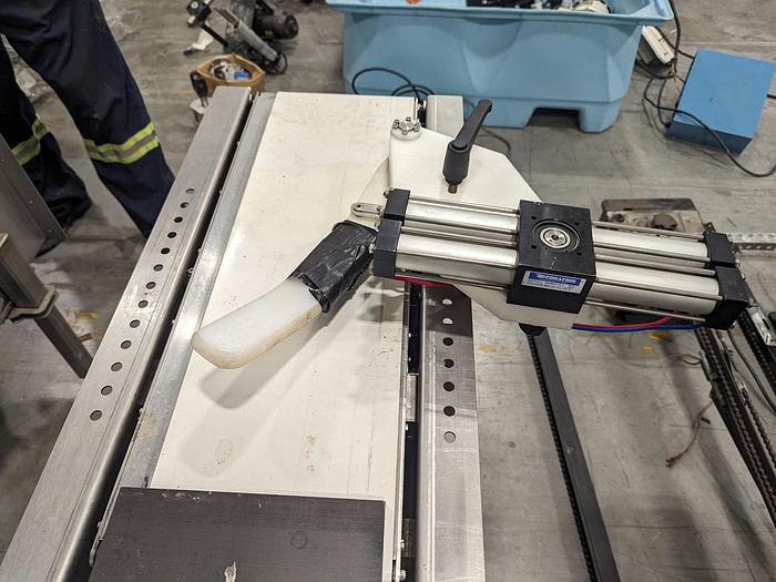 Used Lakewood Clamshell Checkweigher