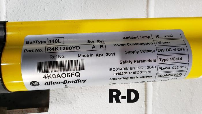 Used Rockwell 440L Guardshield™ Standard 64 Beam Safety Light Curtain