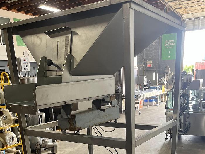 Used Toresani-Foodmac Vibratory Feeder