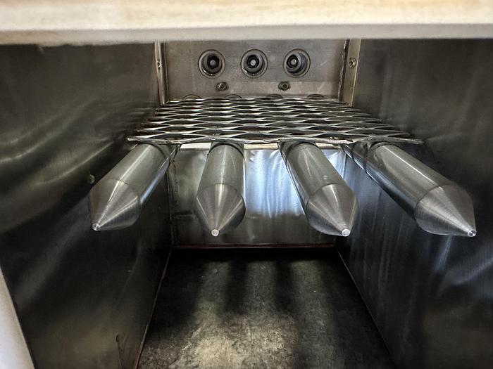 Used Puritan Magnetics E-Z Clean Magnet Trap