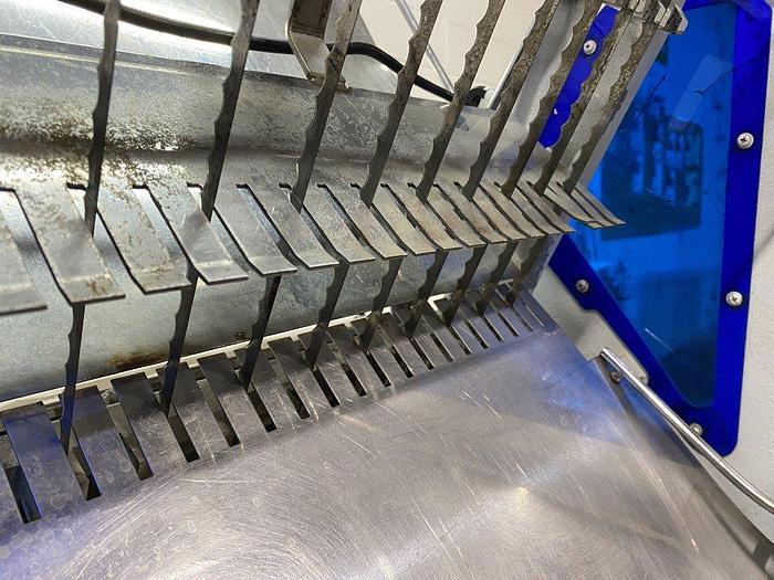 Used BakeMax Gravity Bread Slicer
