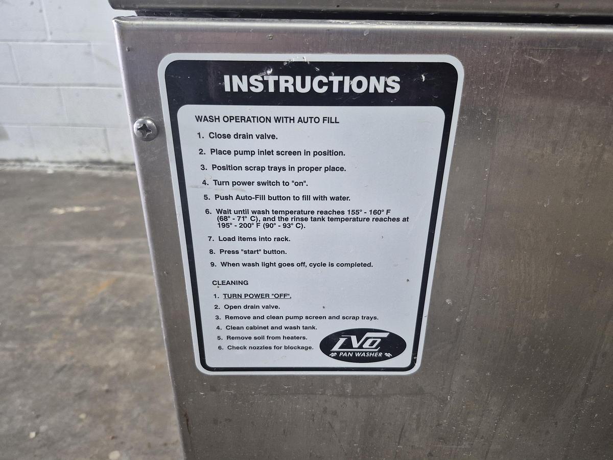 Used LVO TL14E Commercial Electric Tray Washer