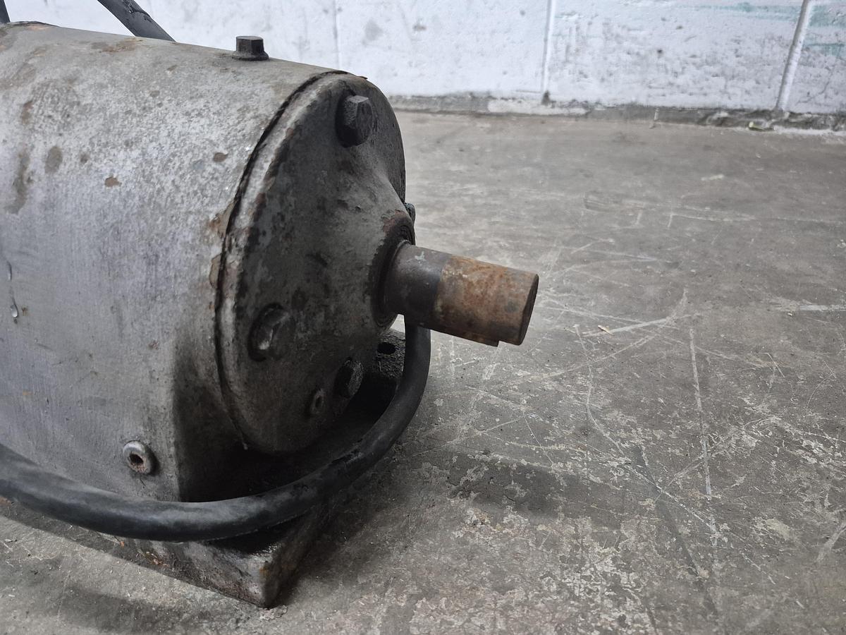 Used Sew-Eurodrive R60LP Helical Speed Reducer 