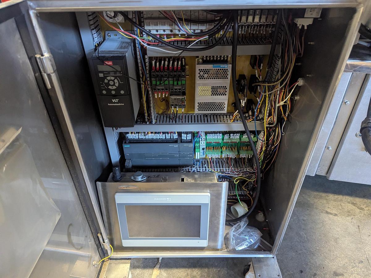 Used Pouch Filler With 20 Head Scales
