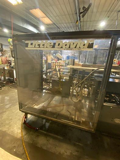 Used Little David CF40T Bottom Seal Case Former