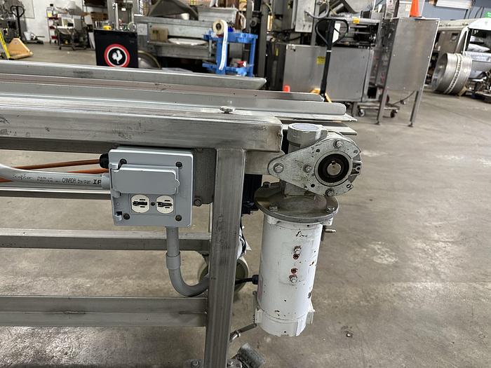 Used Berry Volumetric Clamshell Filler