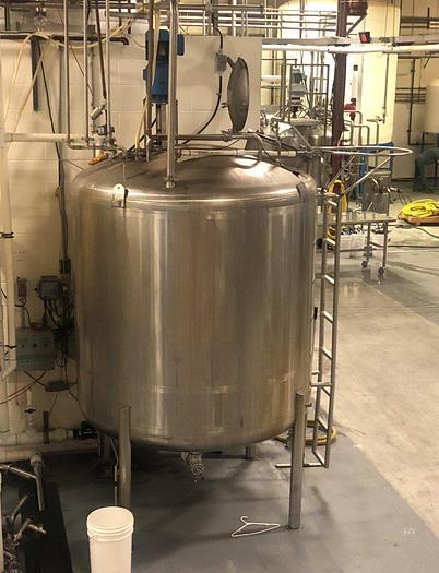 Used 1300 Gallon SS Thick-Walled Water Tank