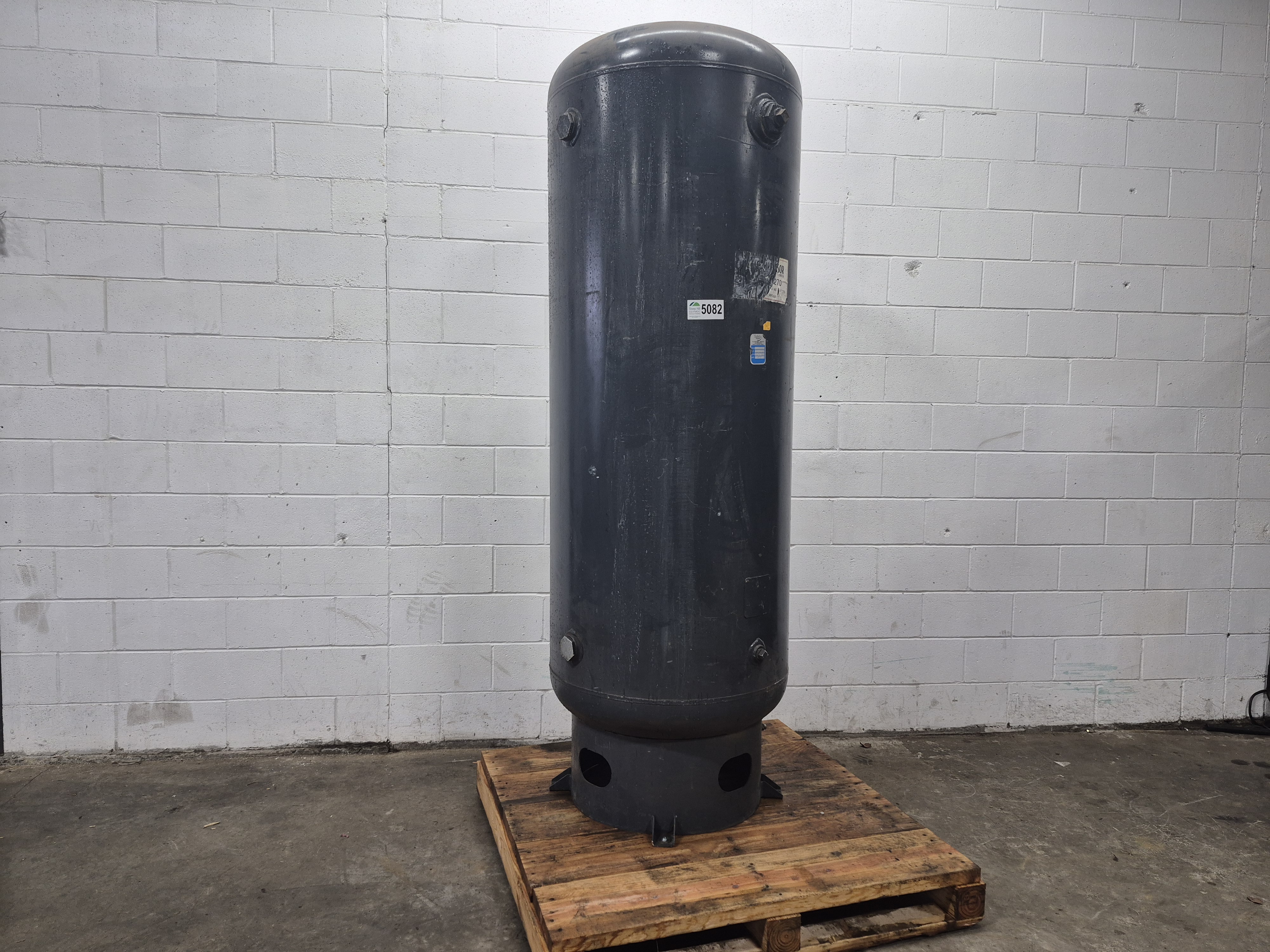 Used Manchester 240 Gallon Vertical Air Receiver Tank