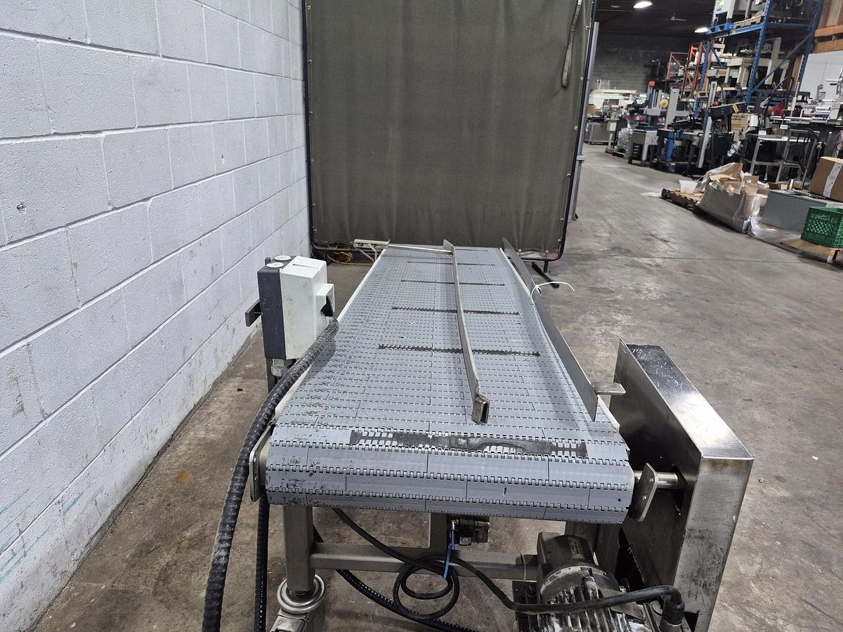 Used 6 Feet Box Conveyor 