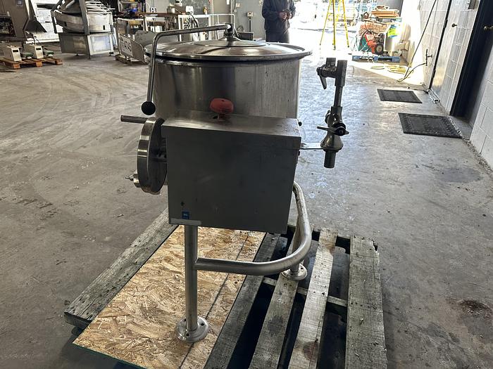 Used Cleveland 25 Gal. Tilting Kettle