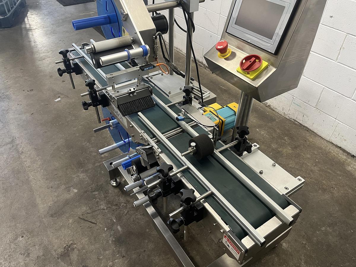 Used Label-on Basic 300 Labeling System