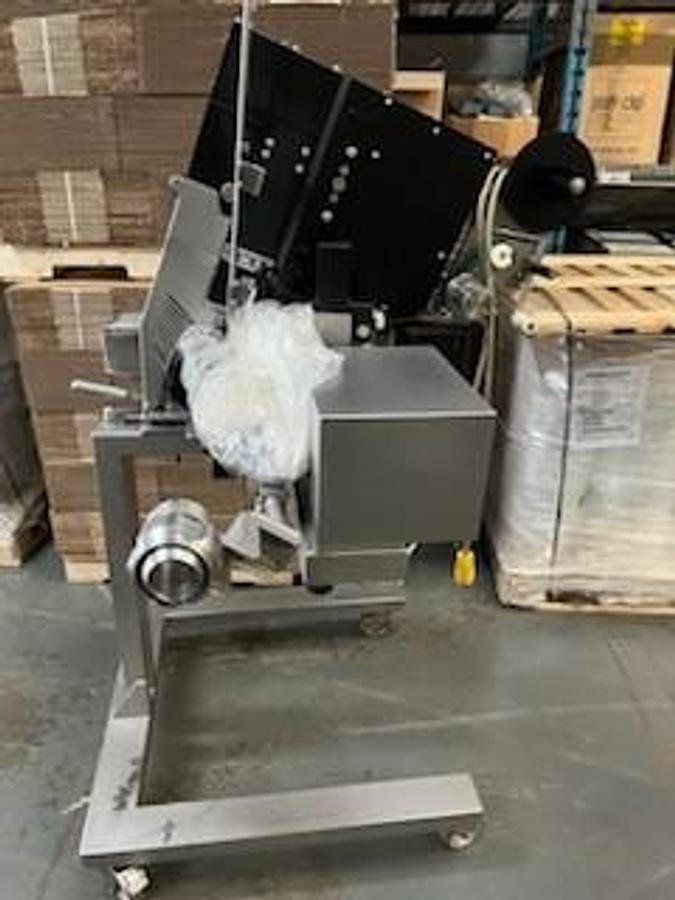 Used Poly Clipper PDC-A600 Automatic Double Clipper