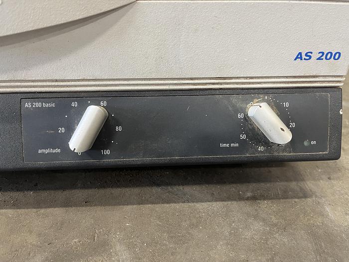 Used RETSCH AS 200 Basic Sieve Shaker