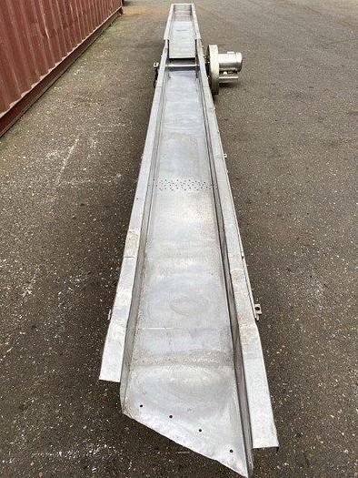 Used Commercial 21' Shaker Conveyor