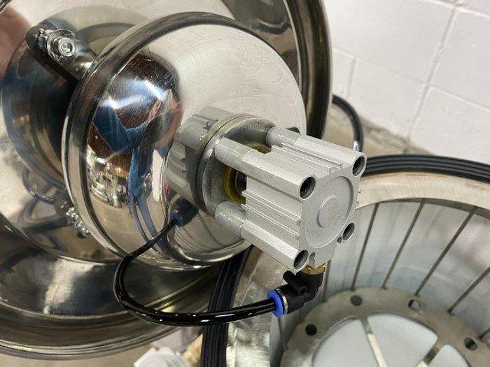 Used Daehan DWVE-300 Vacuum Conveyors