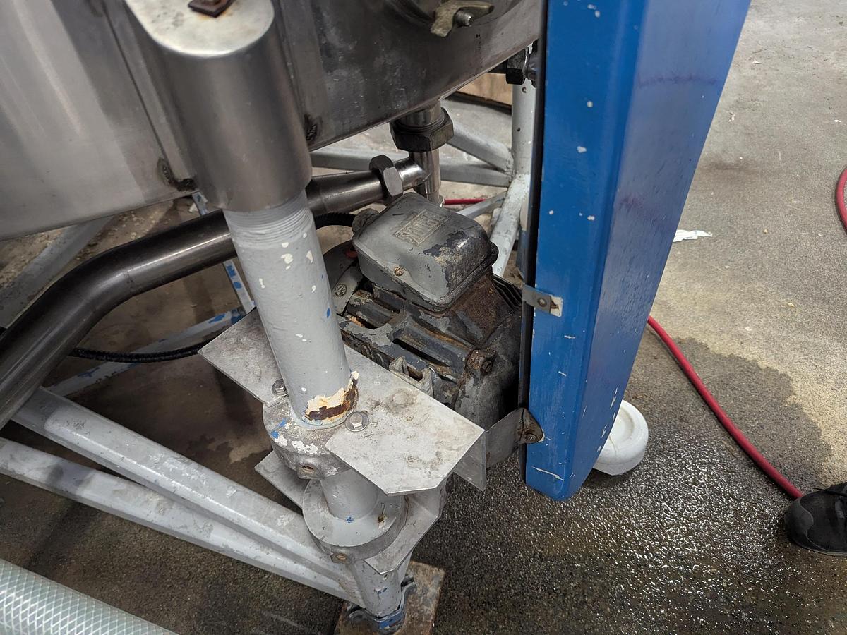 Used 3000L Mixing Tanks