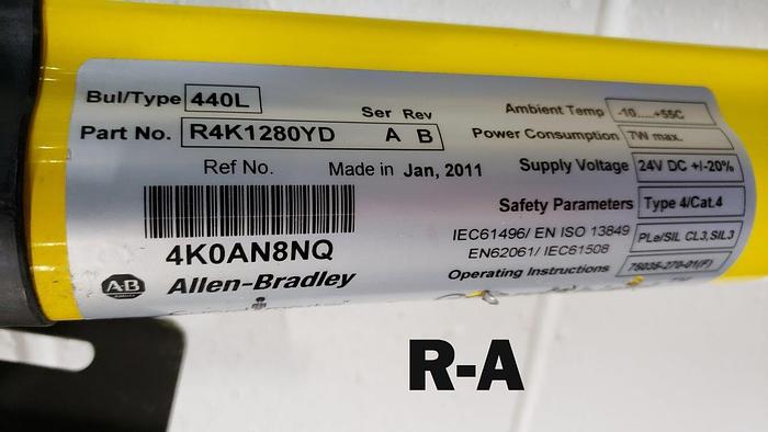 Used Rockwell 440L Guardshield™ Standard 64 Beam Safety Light Curtain