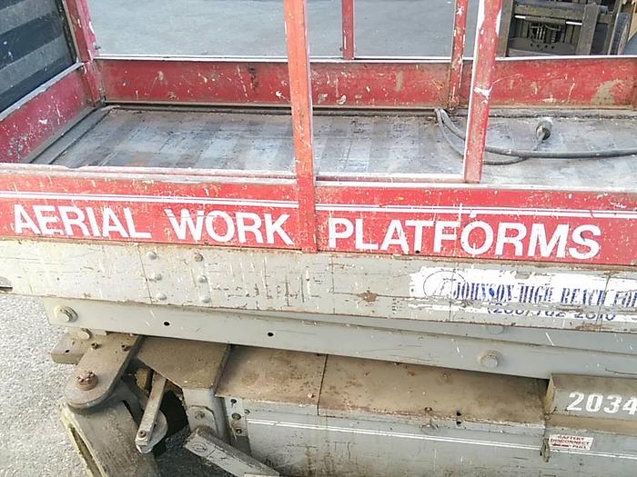 Used MEC Naro 2034HT Scissor Lift